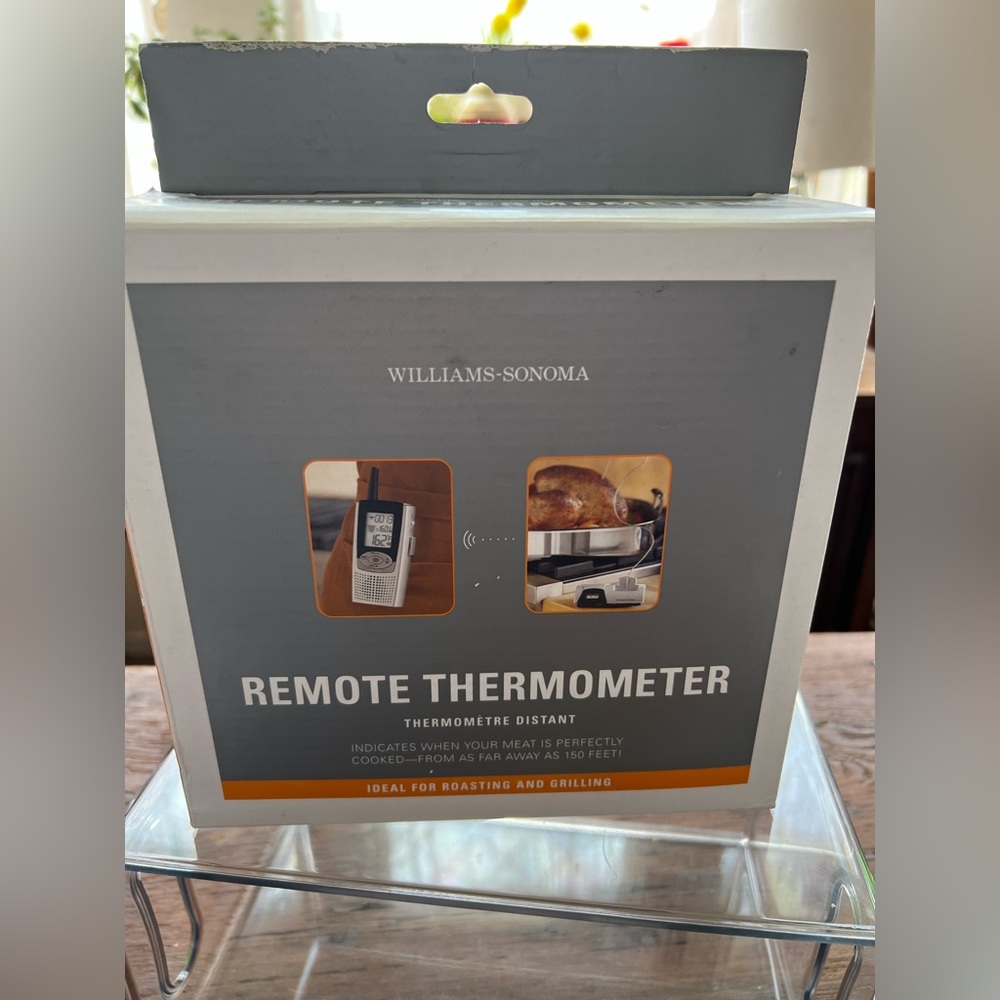 New in box Williams Sonoma remote digital thermometer.